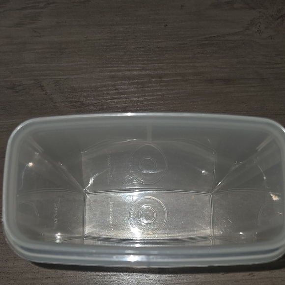 Tupperware mini Store N' Pour 499, 509 and 510 Red and clear - Picture 9 of 10